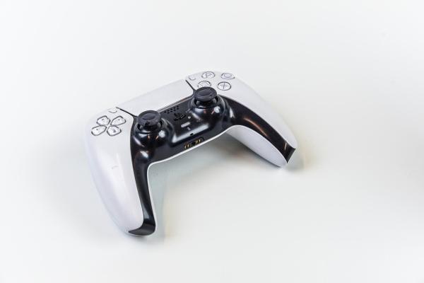 De accu van een PlayStation-controller vervangen