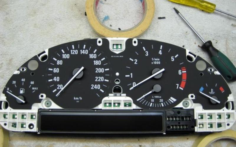 Cluster with screws removed